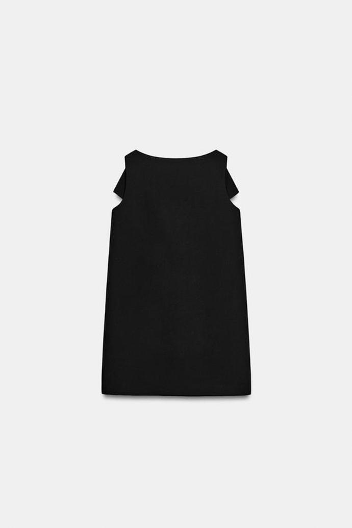 Krátké šaty s odhalenými zády, Zara, 999 Kč