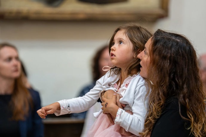 První dáma Eva Pavlová sdílela na sociálních sítích fotografie ze zahájení hudebního festivalu Zlatá Pecka v Chrudimi.