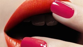 Nová kolekce od Giorgio Armani — Tokyo Corals