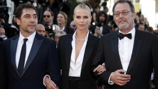 Zprávy z Cannes: Kdo je nejvíc sexy a jaké šaty musíte mít i vy