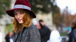 10 zimních doplňků, které okamžitě změní váš look