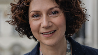 Martha Issová