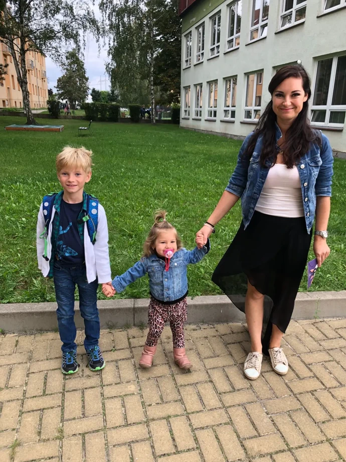 Lucie se dlouho snažila zvládat péči o rodinu i chod domácnosti vlastními silami. Postupem času se však její zdravotní zhoršil a dnes potřebuje pravidelnou pomoc další osoby. 