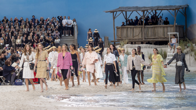 Módní přehlídka Chanel SS19: Let’s go to the BEACH