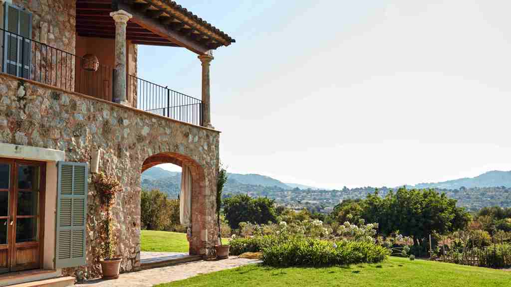 FARMA HANY SOUKUPOVÉ NA MALLORCE FARMA HANY SOUKUPOVÉ NA MALLORCE
