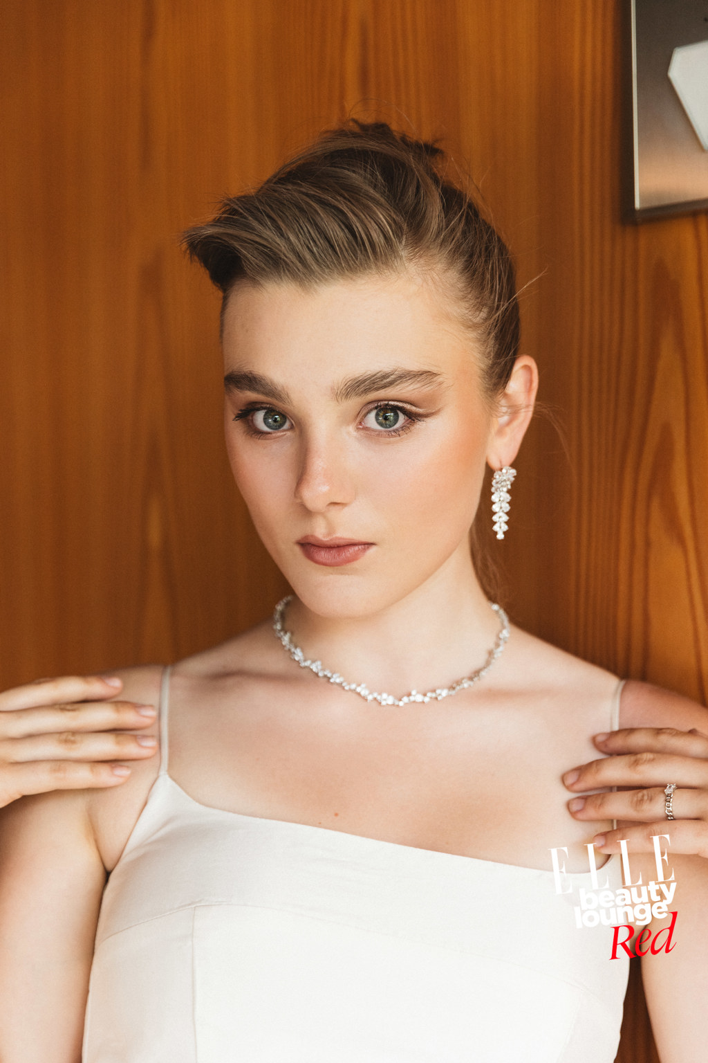 Kateřina Falbrovástyling: @alexanderlindovhair: @shuuemura_artofhair @michaelarasovamake-up: @armanibeauty @douglasczech @mua_marketa_rihovaasistent stylingu: @markohubašaty: @veronikakostkovaweddingatelieršperky: @apart.czboty: @cccshoesbags