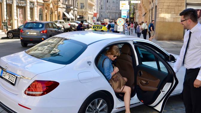 5 DŮVODŮ, PROČ MÍT V TELEFONU APLIKACI MODRÝ ANDĚL