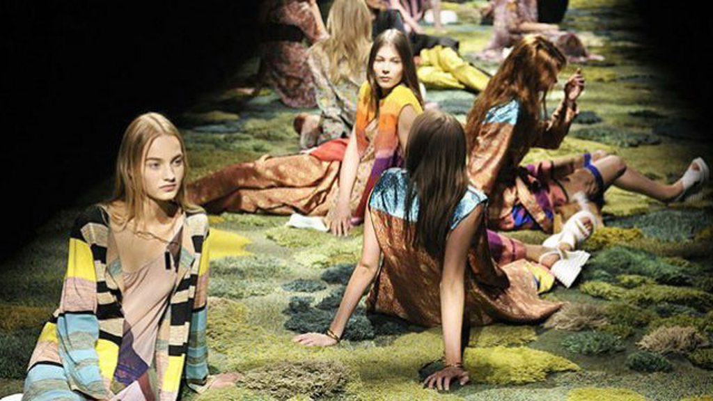 10 MUST HAVE ŠÉFREDAKTORKY ELLE 10 MUST HAVE ŠÉFREDAKTORKY ELLE