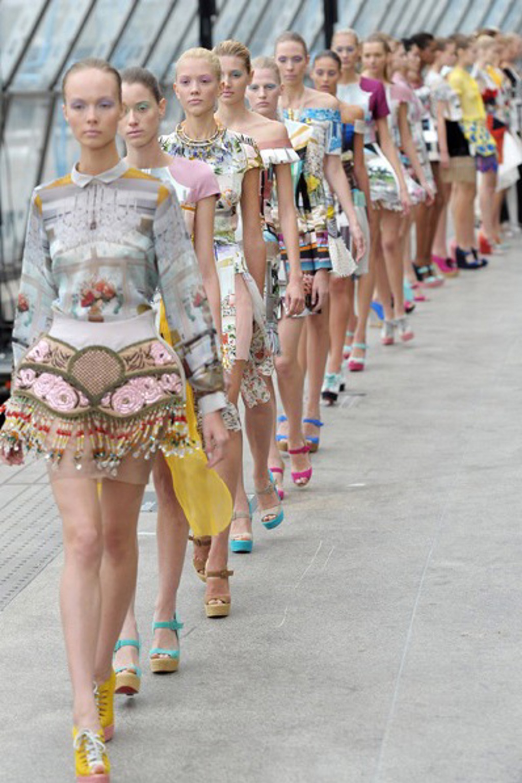 100 000 eur pro Mary Katrantzou 100 000 eur pro Mary Katrantzou