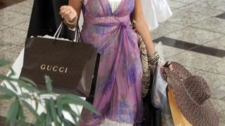 Posuďte sami: Blake Lively na honu za slevami