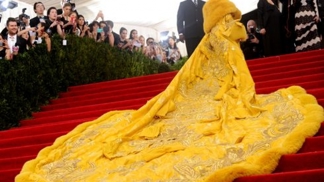 TOP 12 šatů z letošního Met Gala