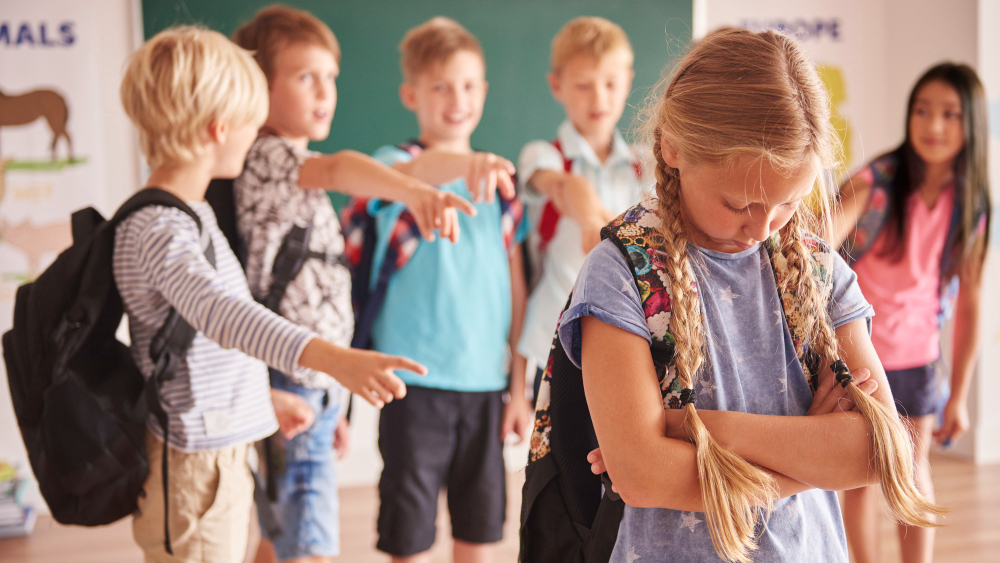 Děti nejsou křehké sněhové vločky, aby byly odolné, potřebují k tomu bezpečné prostředí