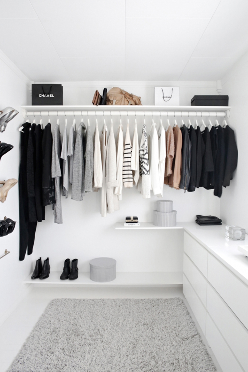 5 kroků k minimalismu v domácnosti podle metody KonMari 5 kroků k minimalismu v domácnosti podle metody KonMari