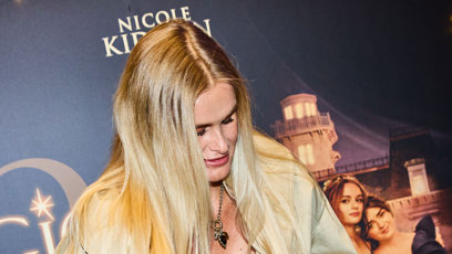 FOTO: Simone Hrašková vynesla hluboký výstřih.