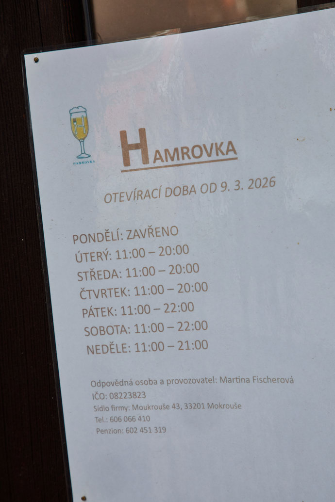 Otevírací doba – v pondělí mají zavřeno. 
