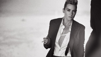 OBJEV TÝDNE: Kate Winslet je v pánském obleku sexy.