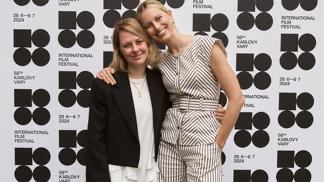 Thea Prokop a Karolina Kurková
