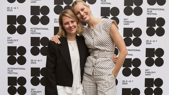 Thea Prokop a Karolina Kurková
