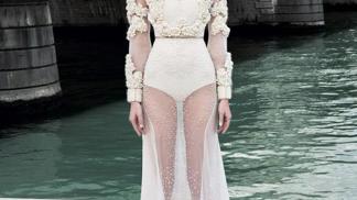 Givenchy HC A/W 2011: Padlí andělé Riccarda Tisciho