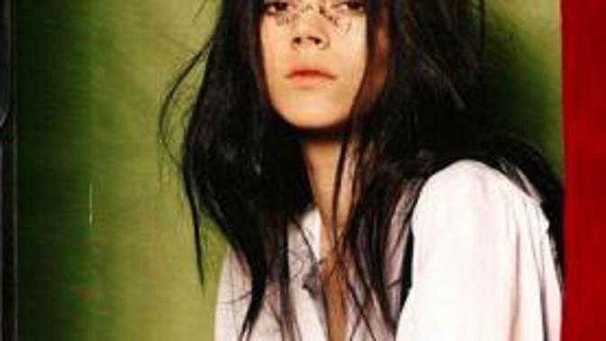 Nová kampaň Chanel v kočičím by Carine Roitfeld