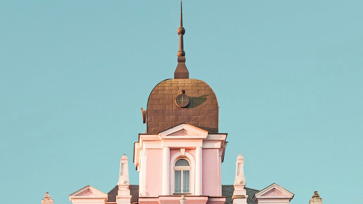 @AccidentallyWesAnderson/Valentina Jacks