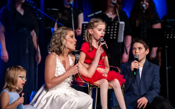 Jasmínka (8) zpívala dřív, než chodila.