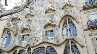 Fotogenická Barcelona a 4 důvody, proč se do ní vracet