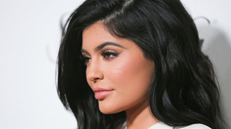 Kylie Jenner může být nejmladší dolarovou miliardářkou v historii
