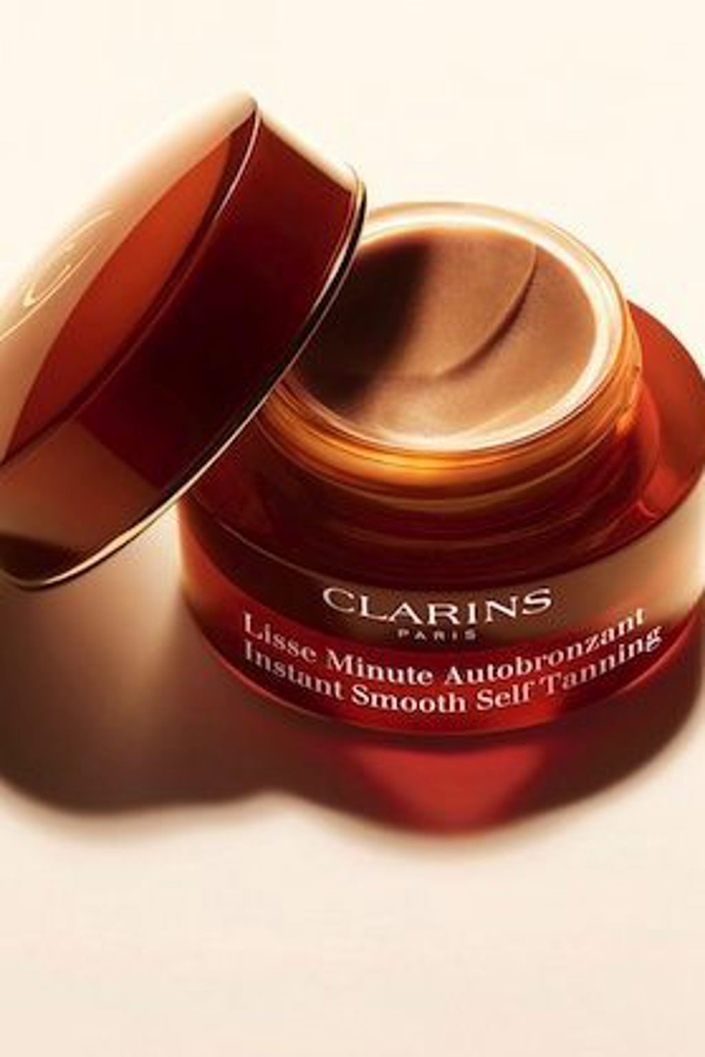 ELLE.cz testovala: Průkopníka v samoopalujících produktech od Clarins