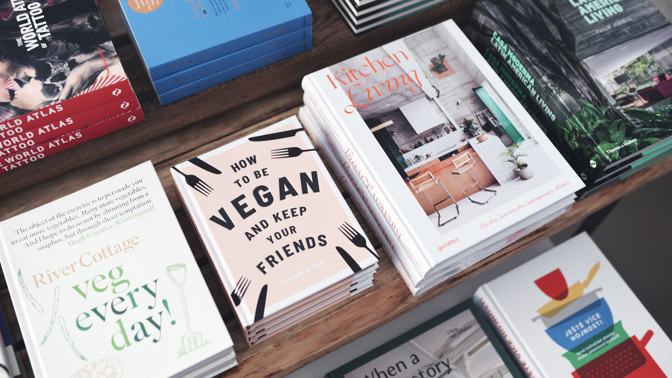 ELLE & Book Therapy: co si přečíst v měsíci červnu