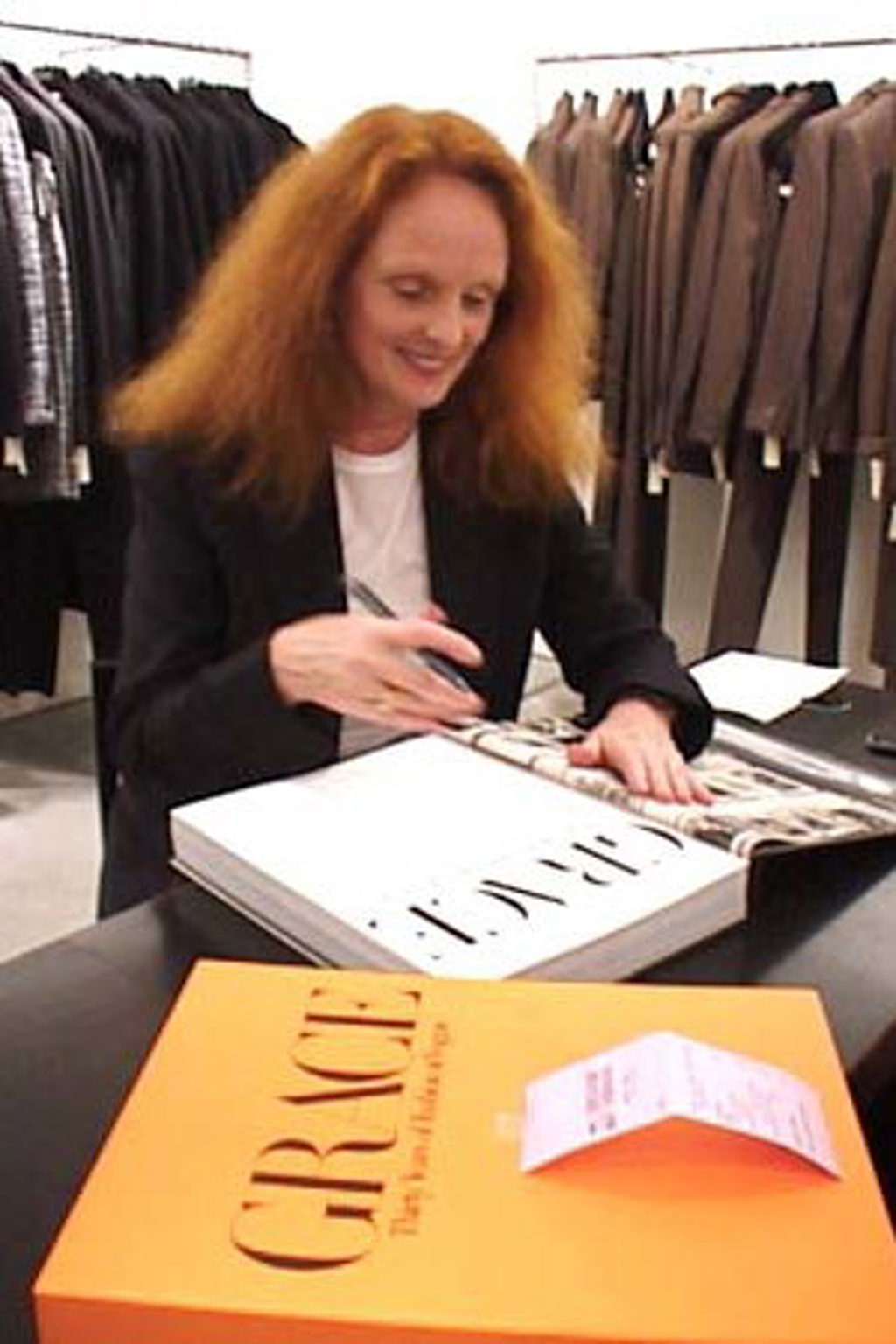 Legendární Grace Coddington píše o zákulisí módního světa Legendární Grace Coddington píše o zákulisí módního světa