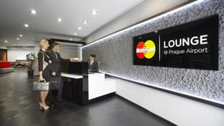 Luxusní pohodlí na letišti? Ano, v novém salonku MasterCard® Lounge!