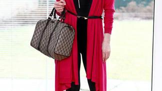 STREET STYLE: Inspirativní seriál, jak nosit kultovní svetr COZY