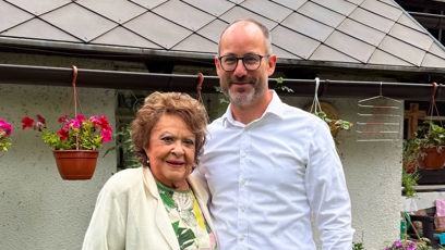FOTO: Jan Farský na společné fotce s Jiřinou Bohdalovou.