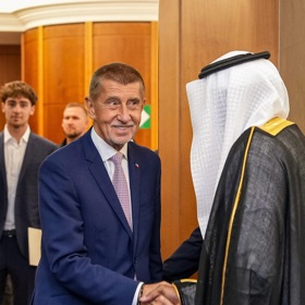 Předseda vlády na slavnostní recepci pořádanou u příležitosti státního svátku Království Saúdské Arábie.