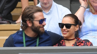 Irina Shayk, Bradley Cooper a jejich dcera Lea na pláži