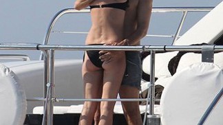 Líbánky Kate Moss: Láska na luxusní jachtě