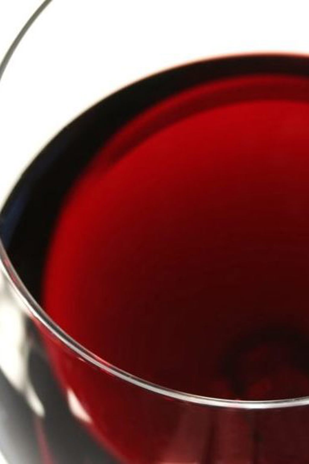 Dobrá zpráva: červené víno funguje jako opalovací krém Dobrá zpráva: červené víno funguje jako opalovací krém