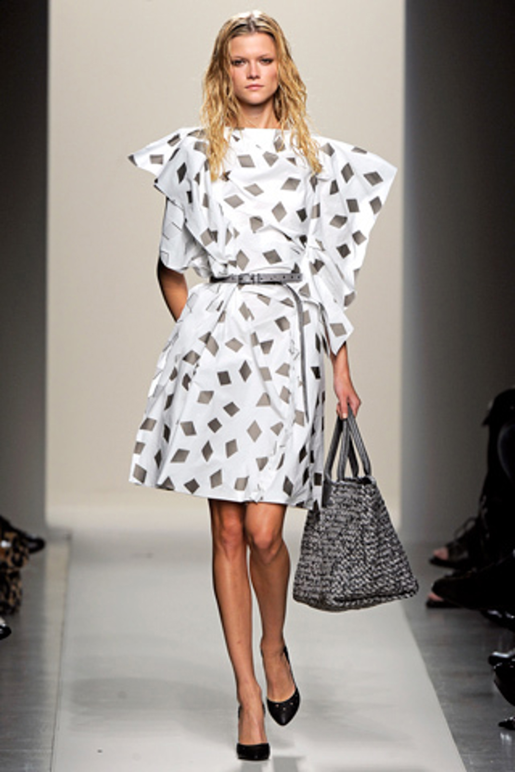 Módní salva z Milána — Versace, Bottega Veneta a Emporio Armani