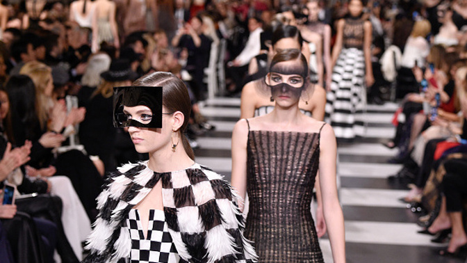 ŽIvě z Paříže: podívejte se s námi LIVE na snovou přehlídku Dior Haute Couture AW18