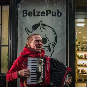 Ivan Bartoš přišel o svůj akordeon.