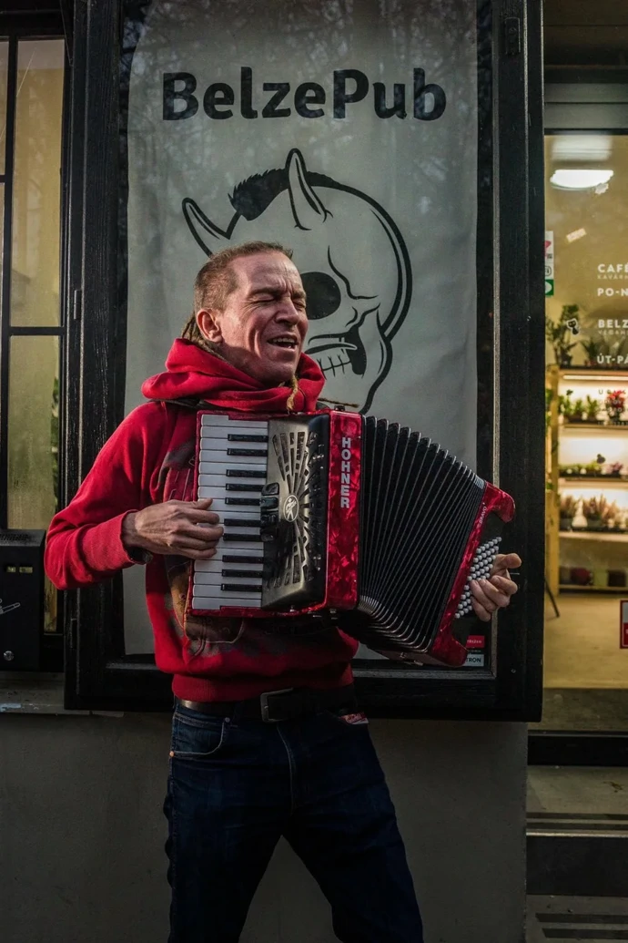Ivan Bartoš přišel o svůj akordeon.
