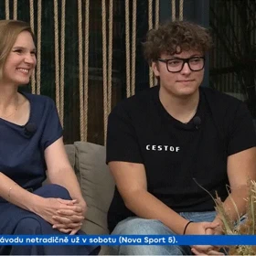 Syn Lucie Borhyové, Lucas Papadakis.