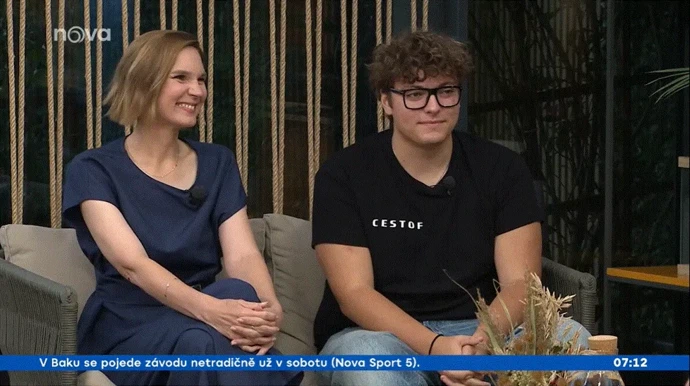 Syn Lucie Borhyové, Lucas Papadakis.