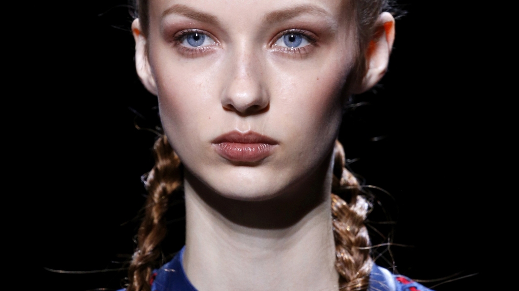Cool make-up, na který vám stačí jen dva produkty Cool make-up, na který vám stačí jen dva produkty