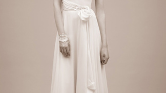 Jenny Packham získala ocenění Nejlepší návrhářka roku.