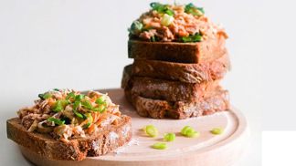 Rychlá večeře: recept na tuňákovou pomazánku se zeleninou