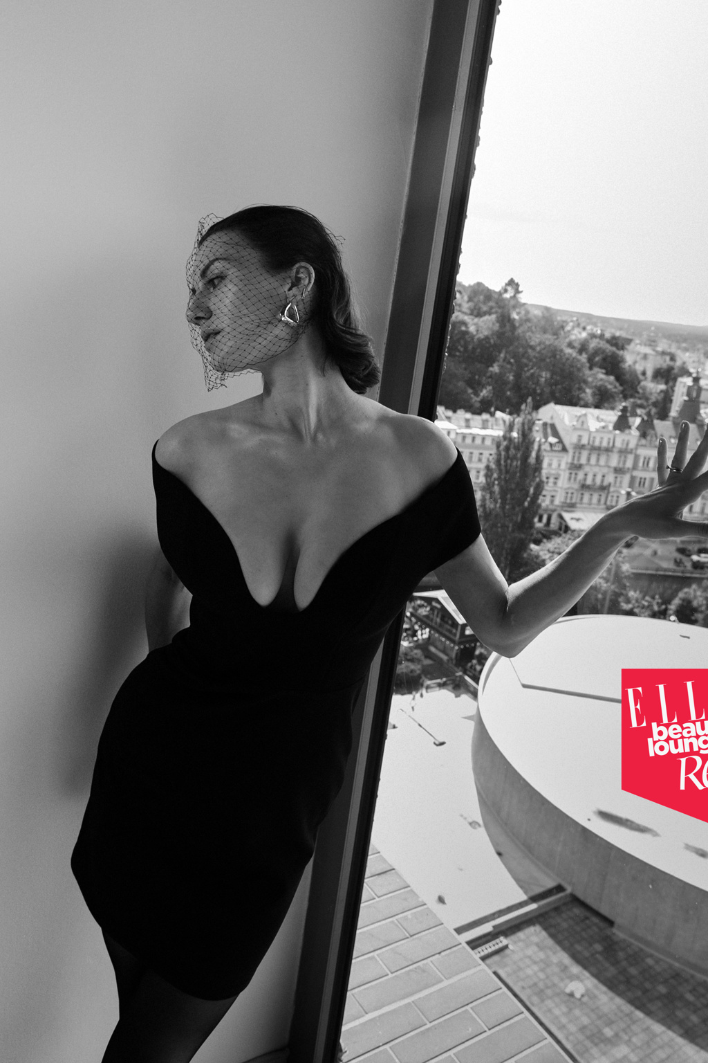 Natália Germani v róbě od The Dress.

Make-up: Douglas / Armani

Vlasy: Wella
