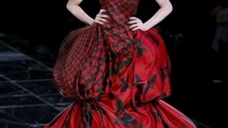 Alexander McQueen online