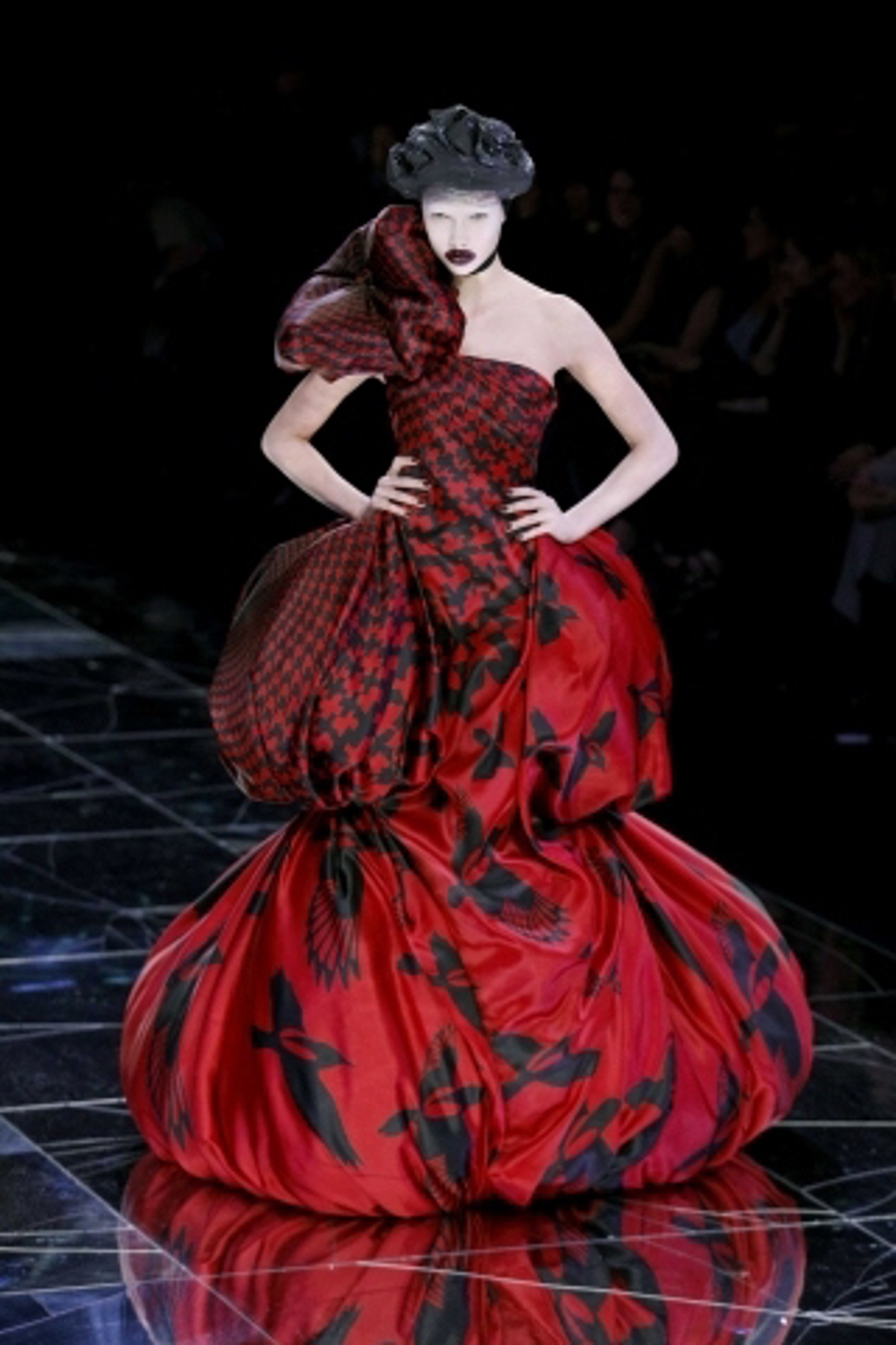 Alexander McQueen online Alexander McQueen online
